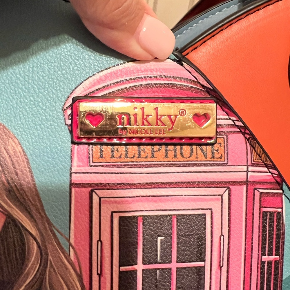 Nikky by Necole Lee Woman Graphic Print Tote Bag and wristlet in Teal & Coral - Picture 6 of 6